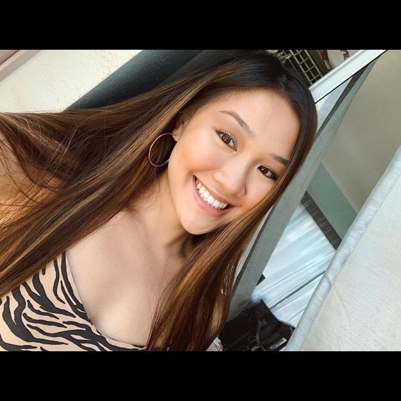 Meet your Posher, Vicky - Picture 2 of 2